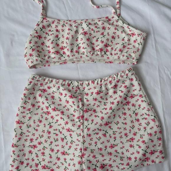 Floral Crop Top and Shorts Set - Picture 1 of 1